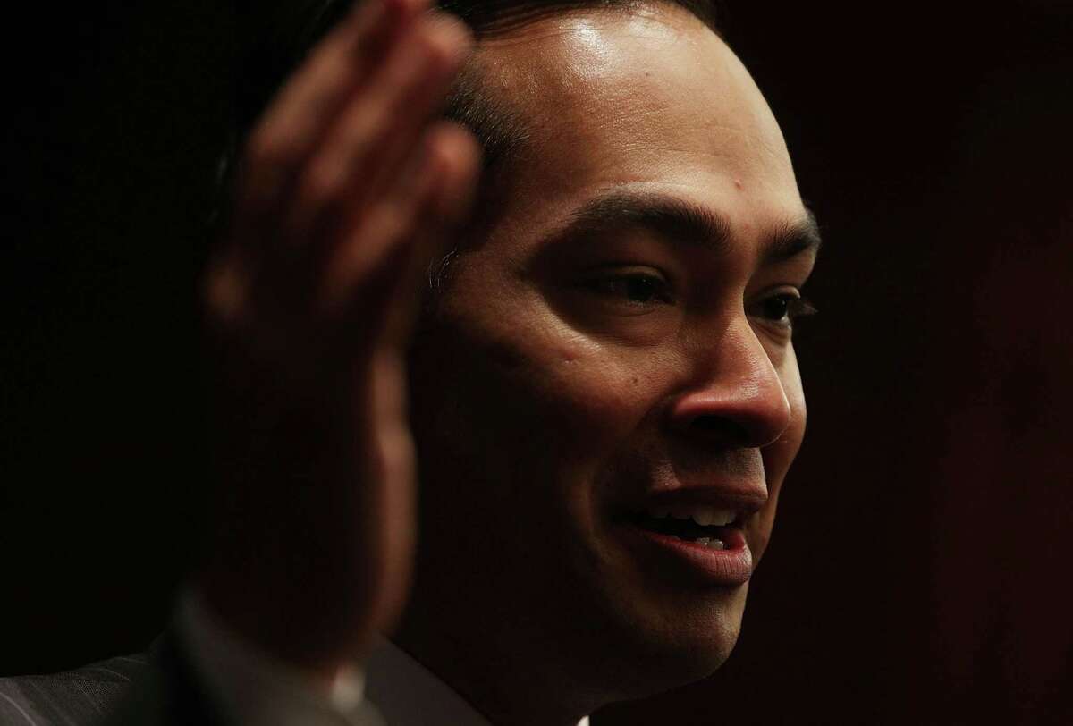 WASHINGTON, DC - DECEMBER 06: U.S. Secretary of Housing and Urban Development Julian Castro speaks during an event December 6, 2016 on Capitol Hill in Washington, DC. Sec. Castro was on the Hill to meet with members of the Latino Leadership Academy of Connecticut. (Photo by Alex Wong/Getty Images)
