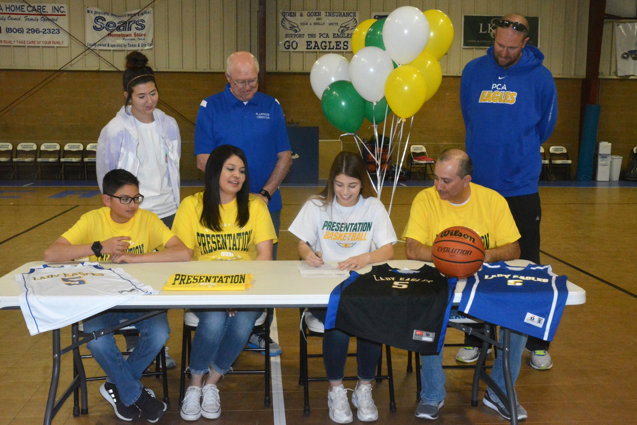 Presentation college volleyball picture
