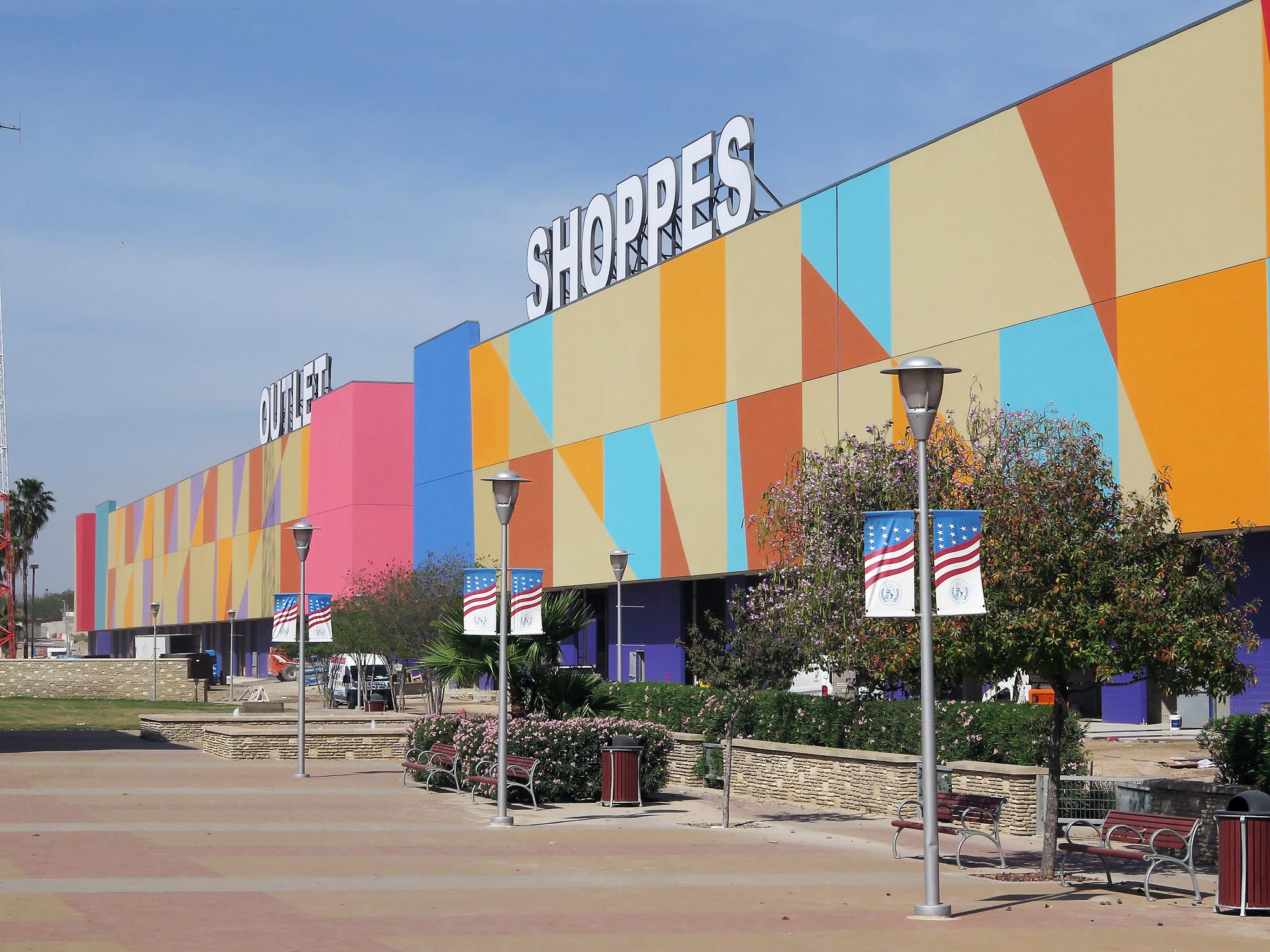 Laredo to discuss amending agreement with Outlet Shoppes - Vimarsana News