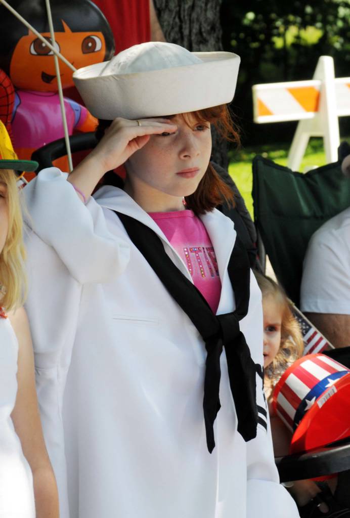 Brookfield marks Memorial Day with parade, ceremonies