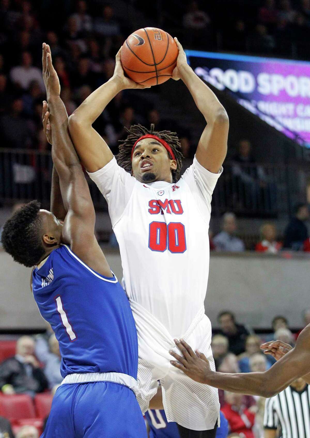 No. 14 SMU clinches share of AAC title, 9370 over Tulsa