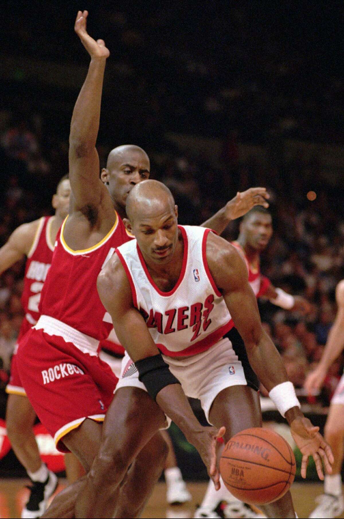 Rockets trade for former UH star Drexler