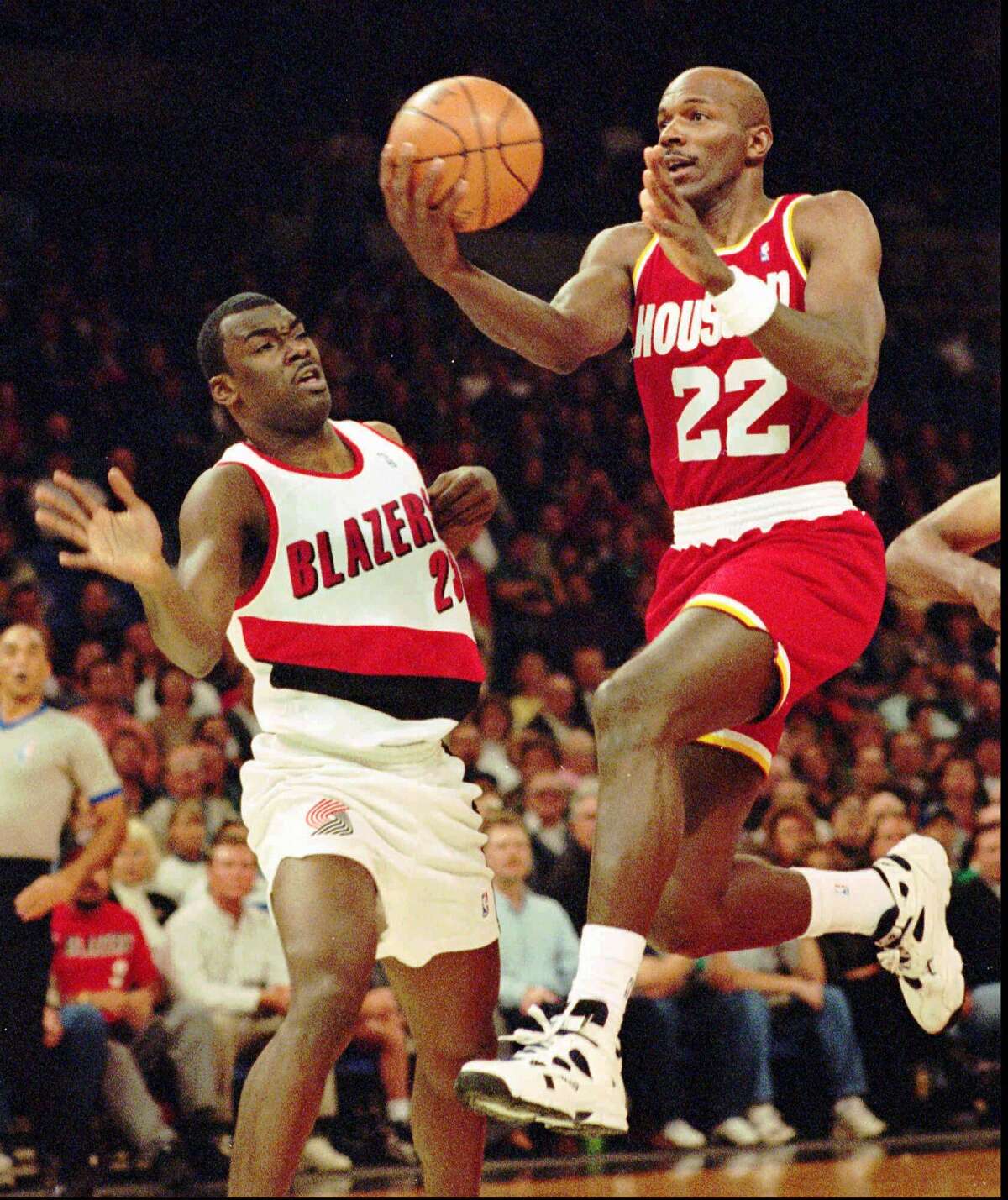 Rockets trade for former UH star Drexler