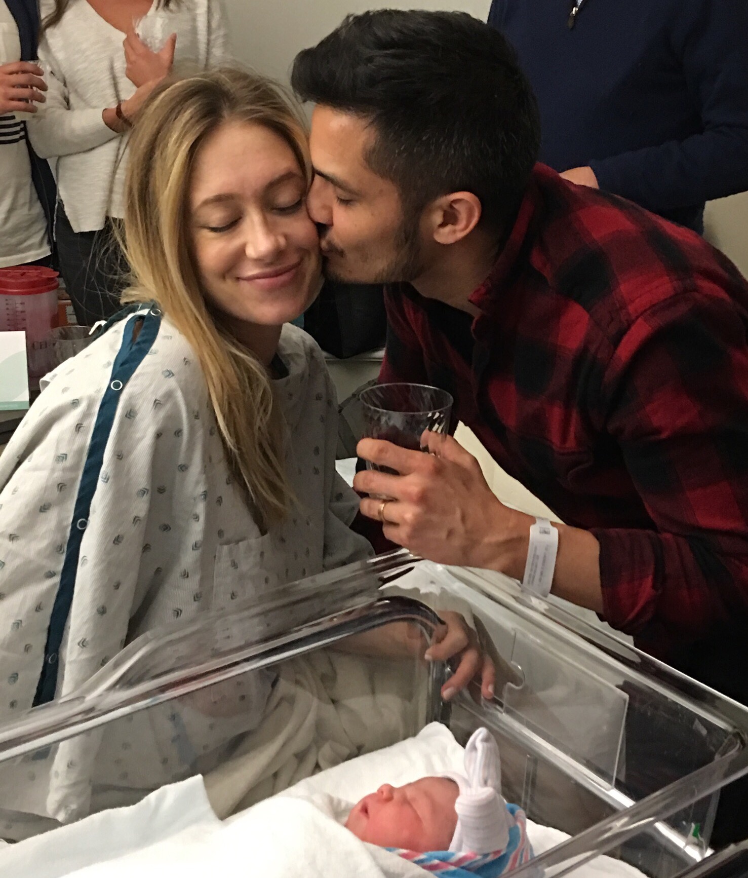 San Antonio Born Tv Star Thrilled Over New Baby Girl Pentru a scrie un review trebuie sa fii autentificat. san antonio born tv star thrilled over