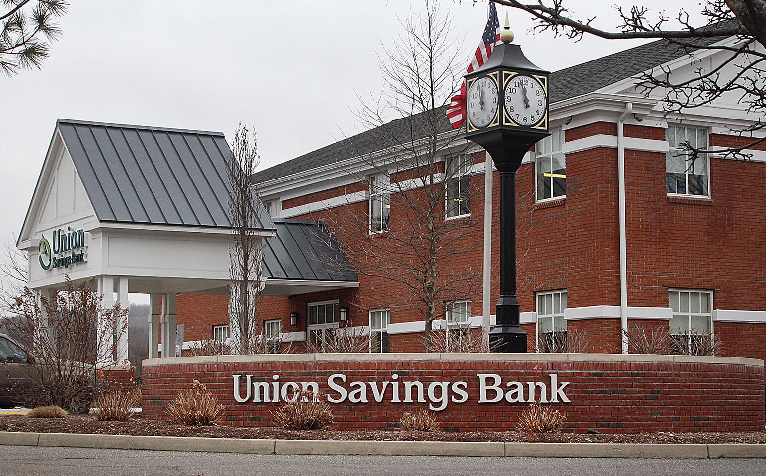 Danbury and local bank aid unpaid federal workers