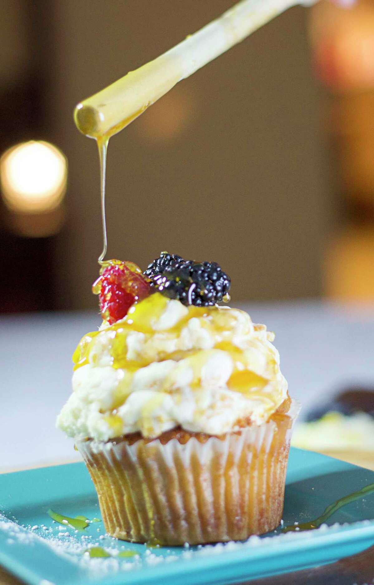 Conroe baker wins Food Network's Bakers vs. Fakers episode