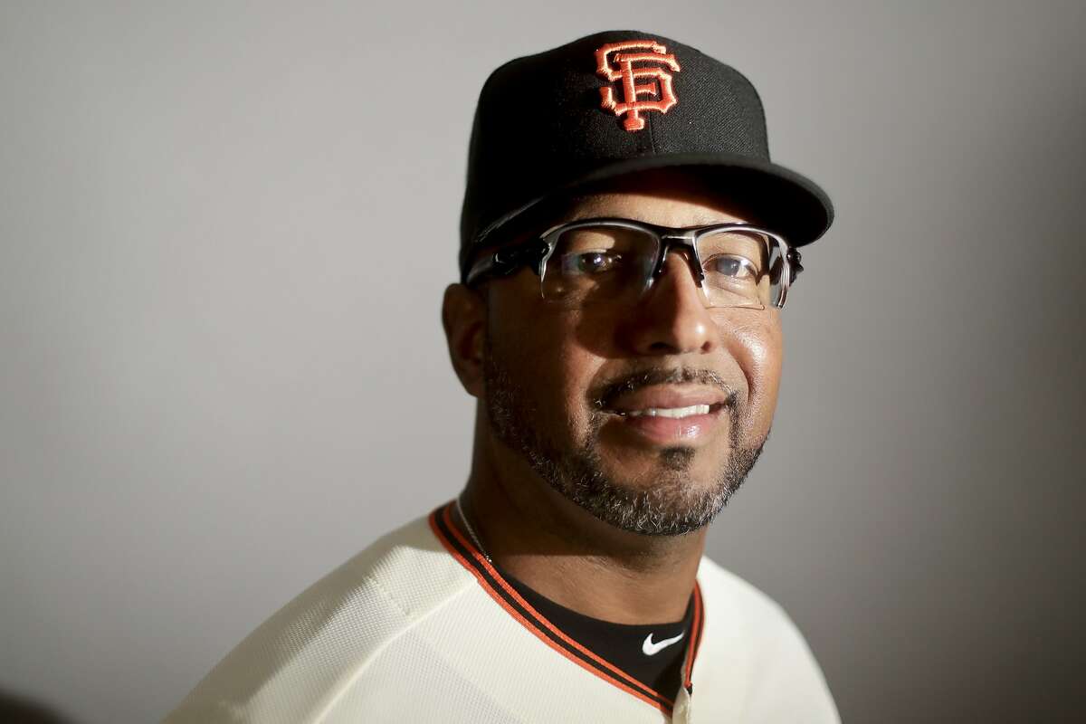 Giants coach off the field at least two weeks after serious head injury