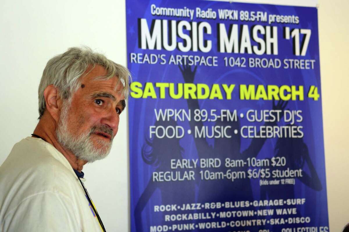 Record lovers crowd WPKN’s annual Music Mash