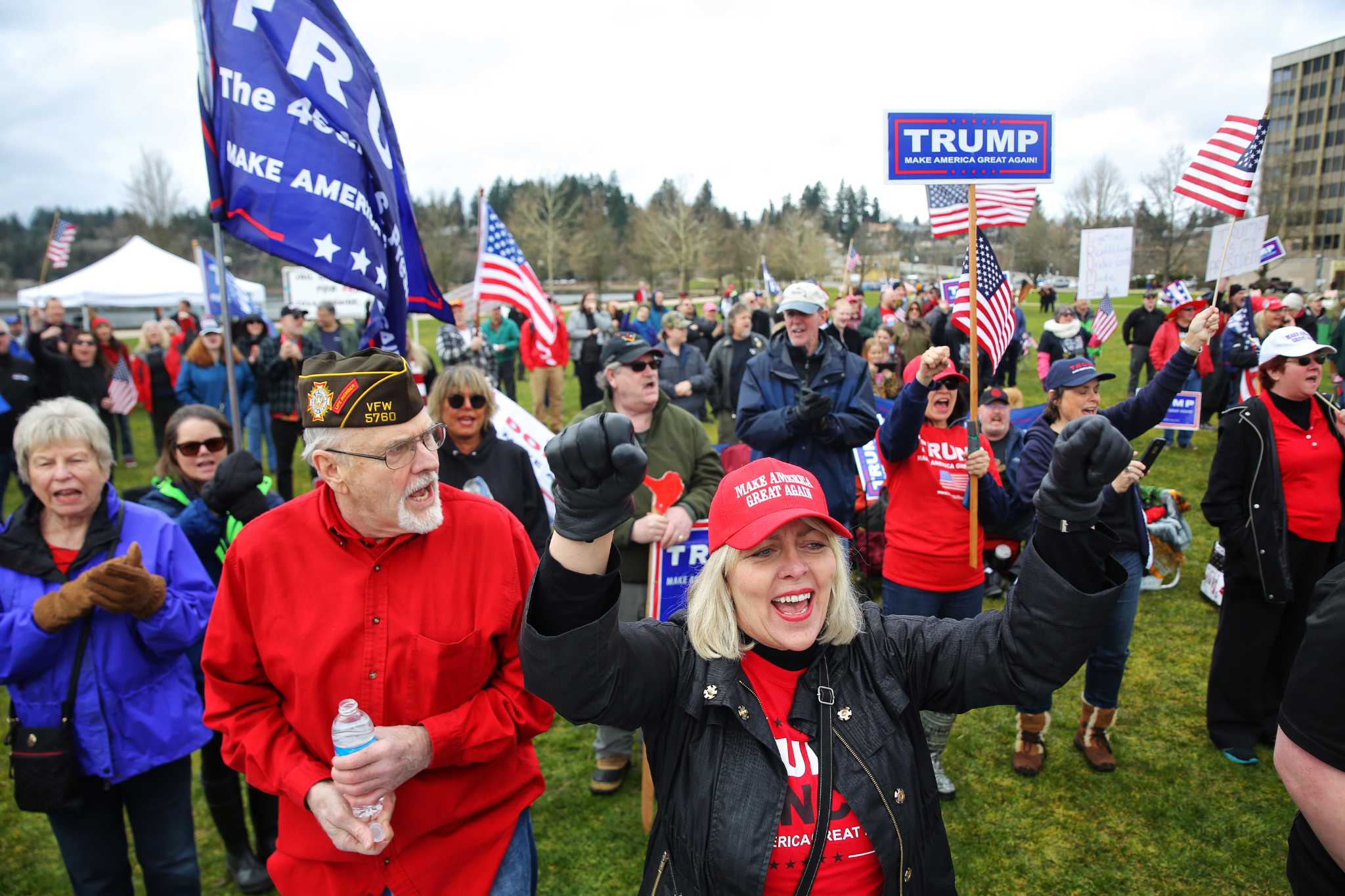 4 arrested at pro-Trump rally in Olympia