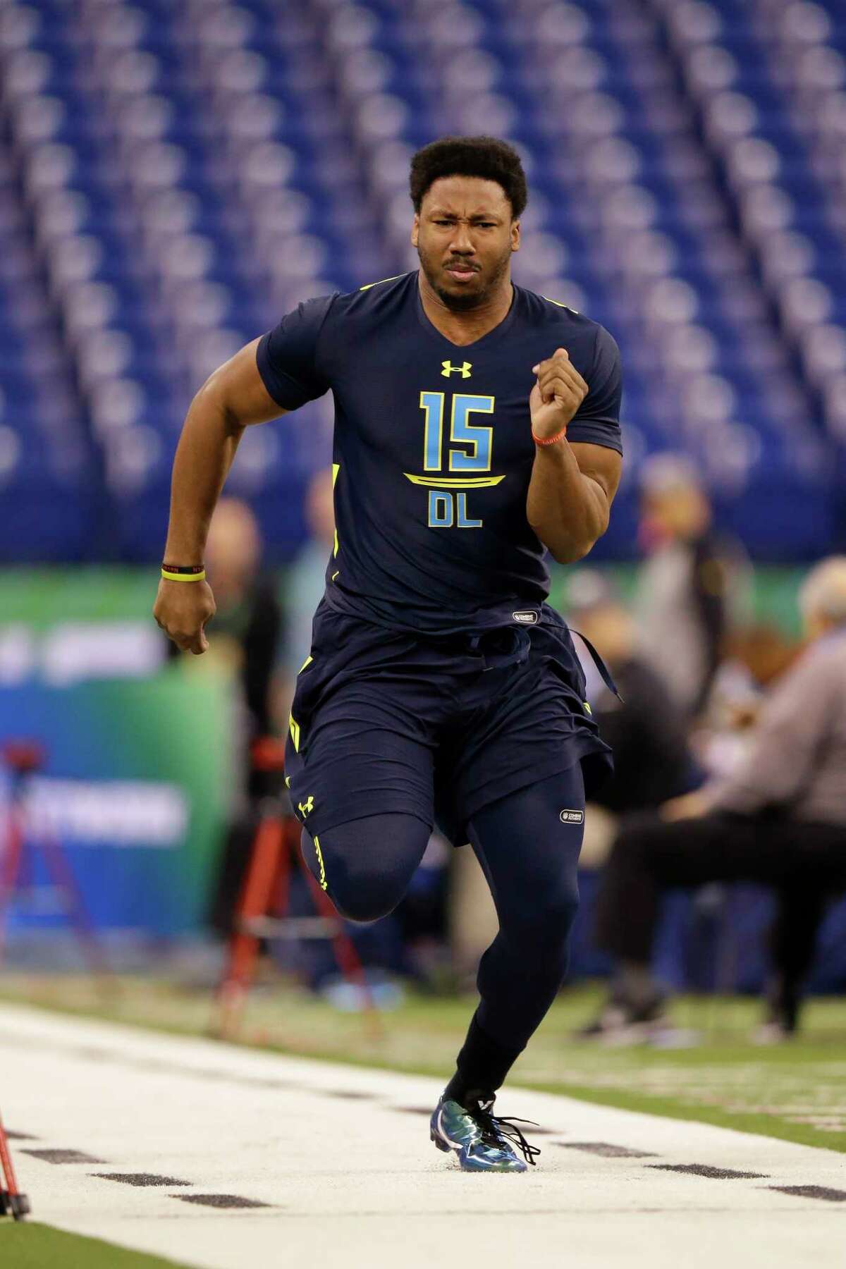 myles garrett short sleeve