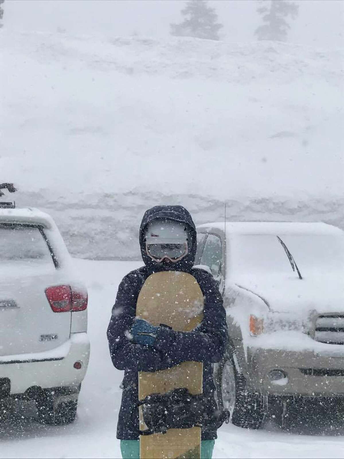 Photos show the insane amounts of snow piled up in Tahoe