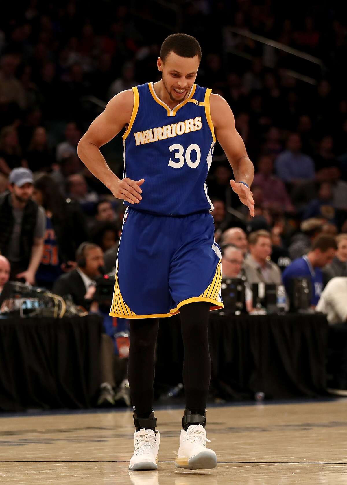 Stephen Curry doesn't 'want to talk' about LaVar Ball comments