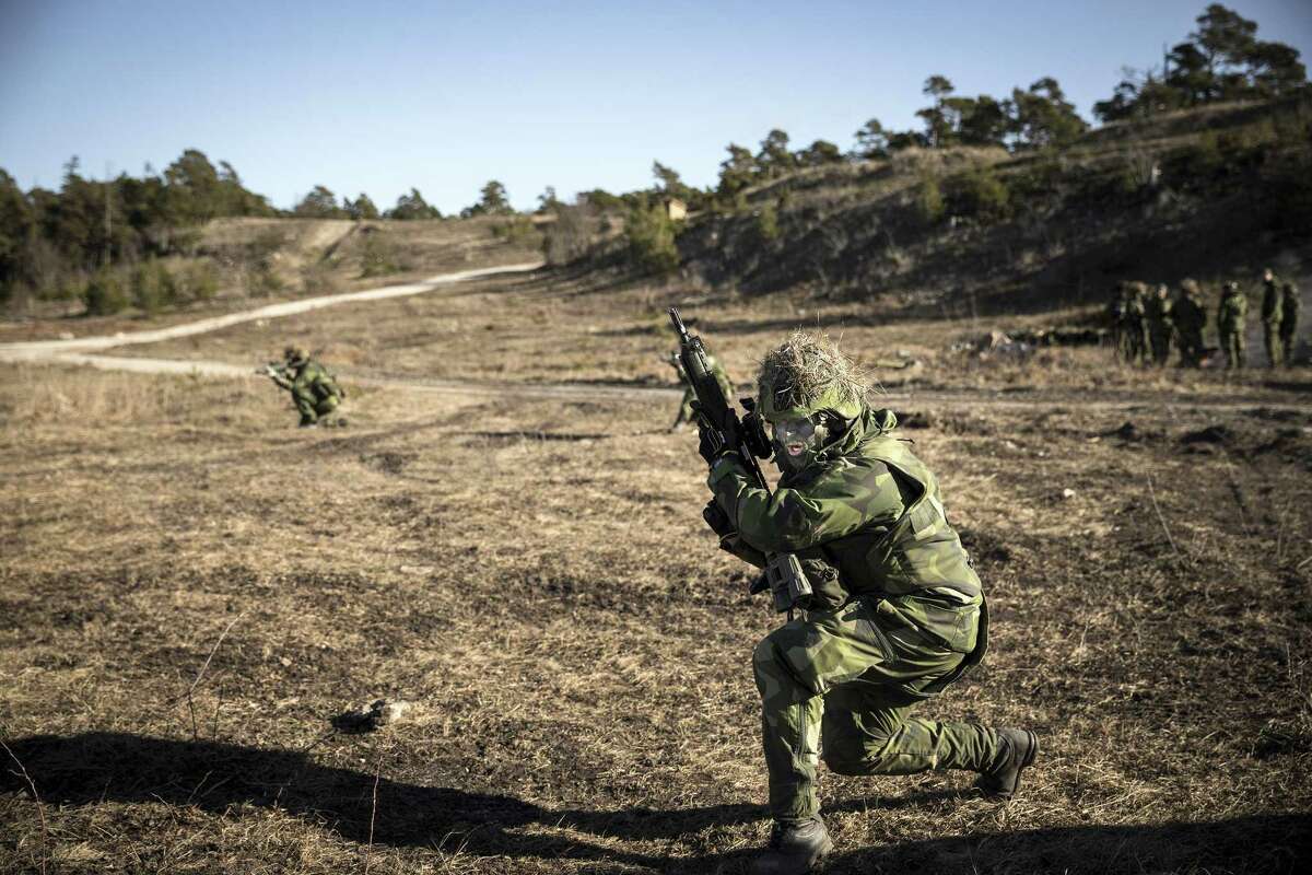 Sweden military to draft both sexes; Russian moves prompt a need for ...