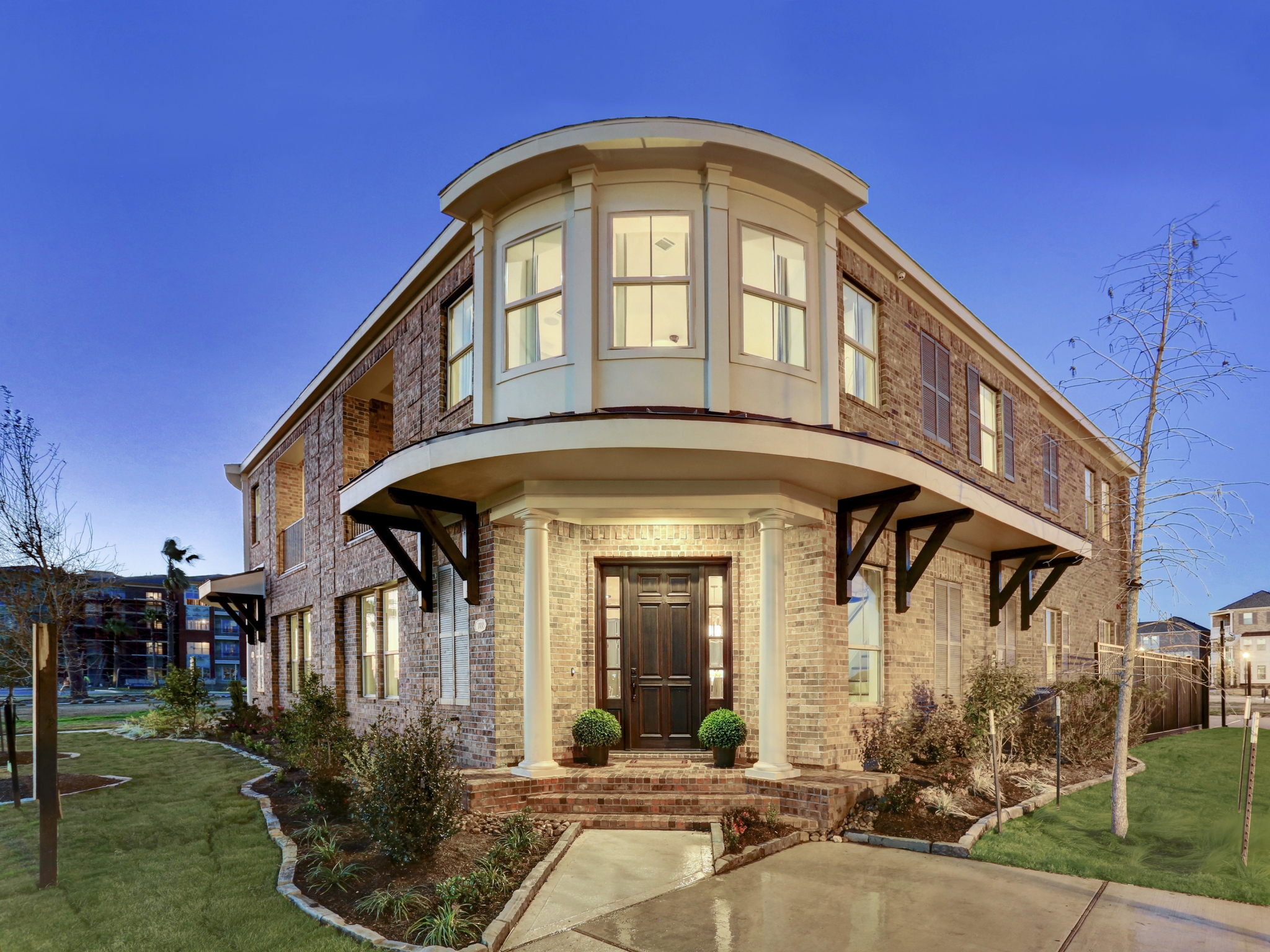 Gracepoint Homes opens Sugar Land brownstone model