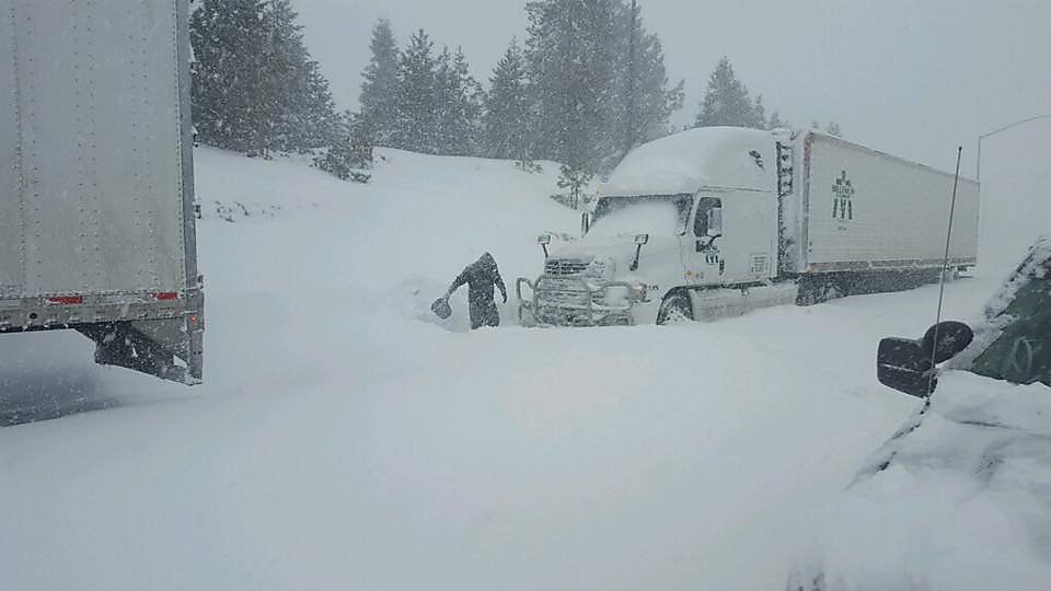 Snow dusts Bay Area mountains, triggers road closures in Sierra