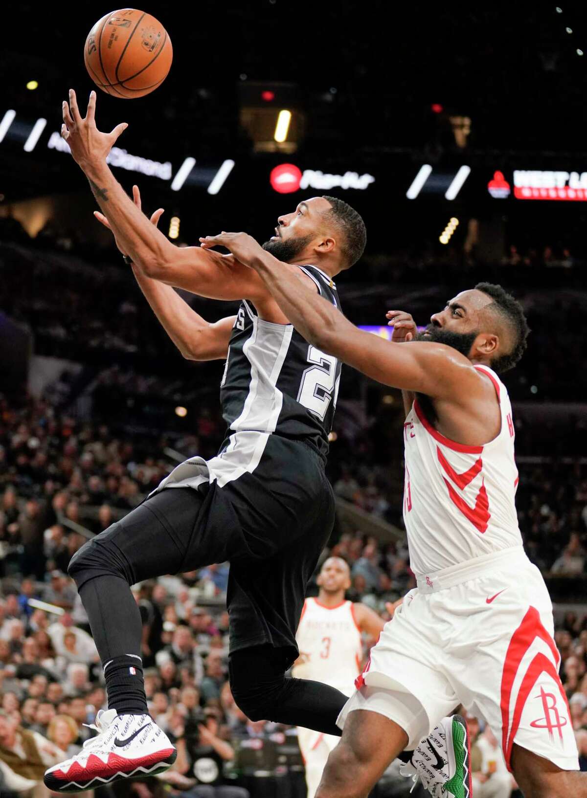 Frame-by-frame look at Manu Ginobili's vicious block on James Harden in OT
