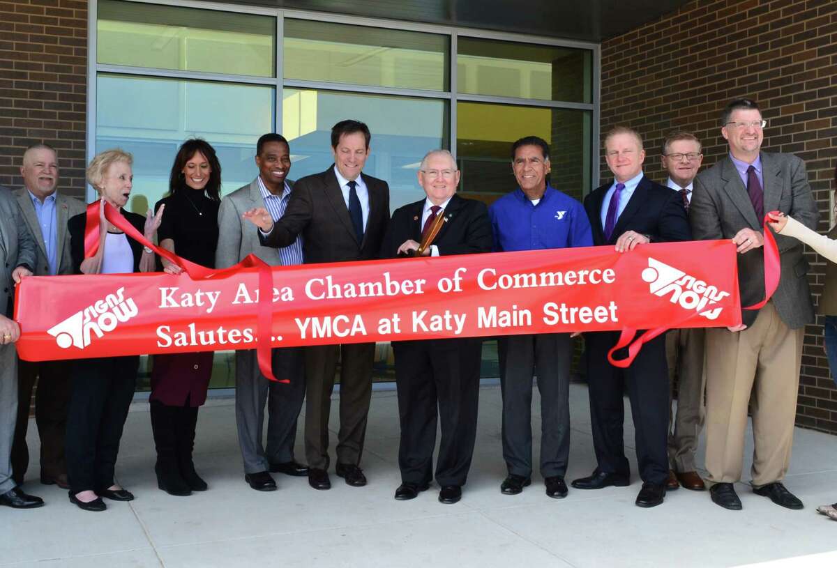 Community and city officials welcome YMCA at Katy Main Street.﻿