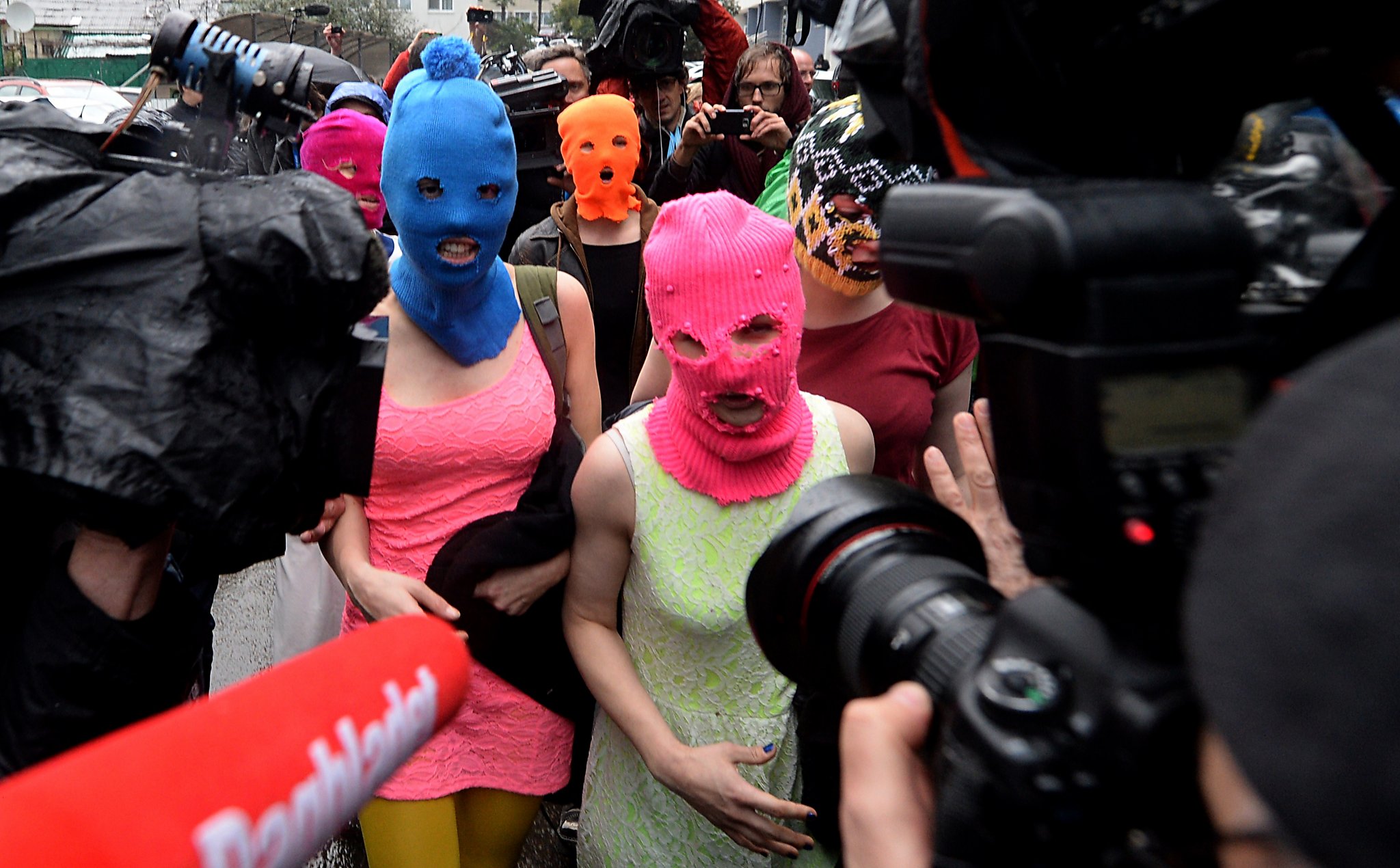 Pussy Riot Member In Solitary Confinement After Hunger Strike Pledge