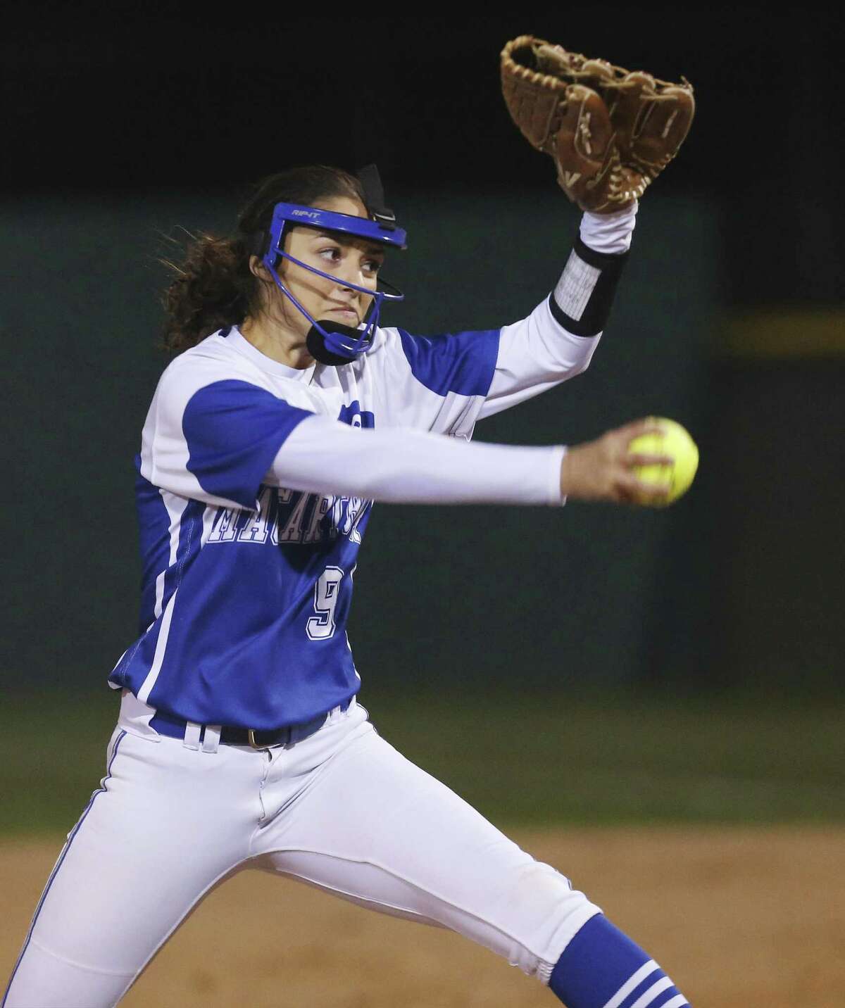 MacArthur pitcher Kylie Scafido pitches against Johnson in girls softball at NEISD Complex's West Field on Tuesday, Mar. 7, 2017. Johnson is No. 1 and MacArthur is No. 2 in Express-News Area rankings. (Kin Man Hui/San Antonio Express-News)