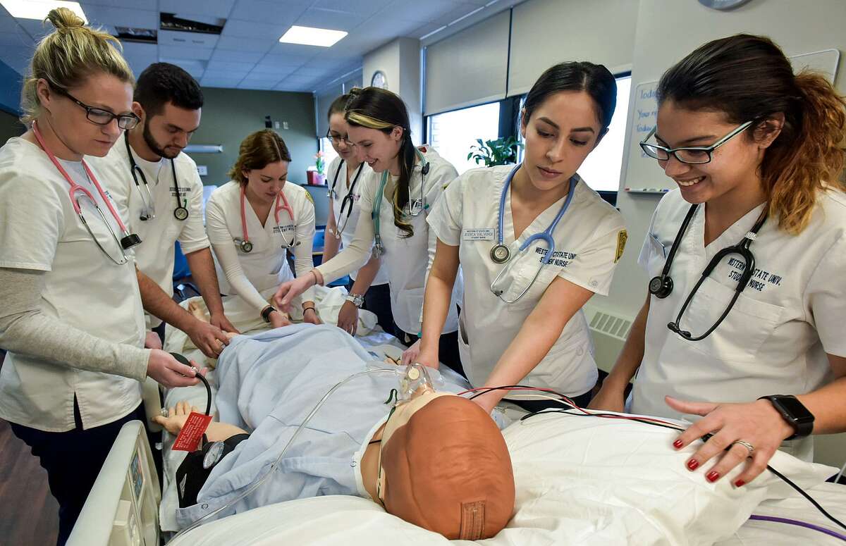 Site names best nursing programs in Connecticut
