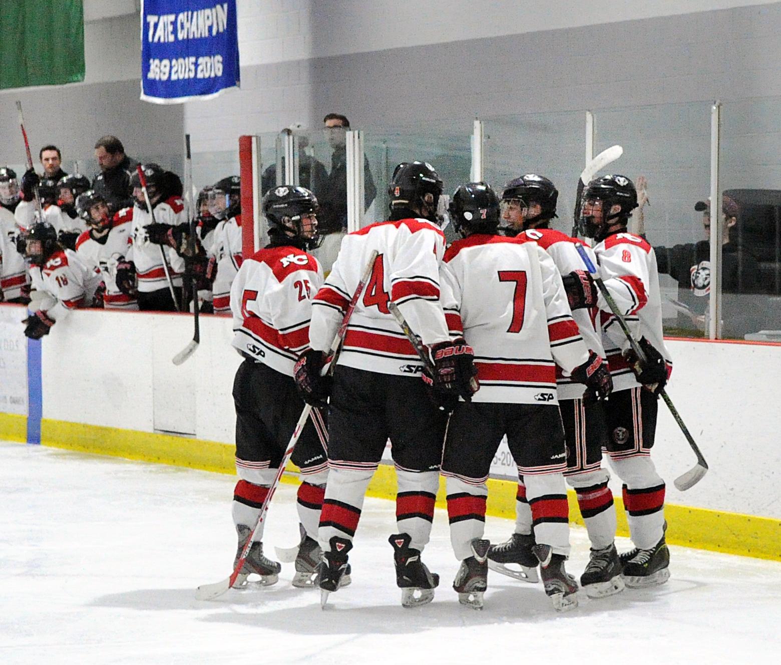 New Canaan boys hockey blanks Greenwich