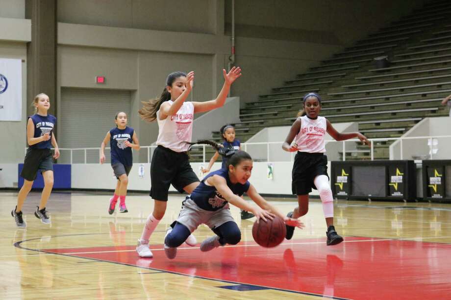 Kids Decide City Basketball Titles In 3 Age Divisions Houston