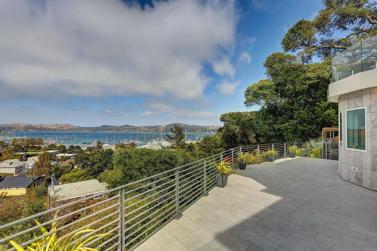 Trilevel Sausalito home boasts refined spaces, great views