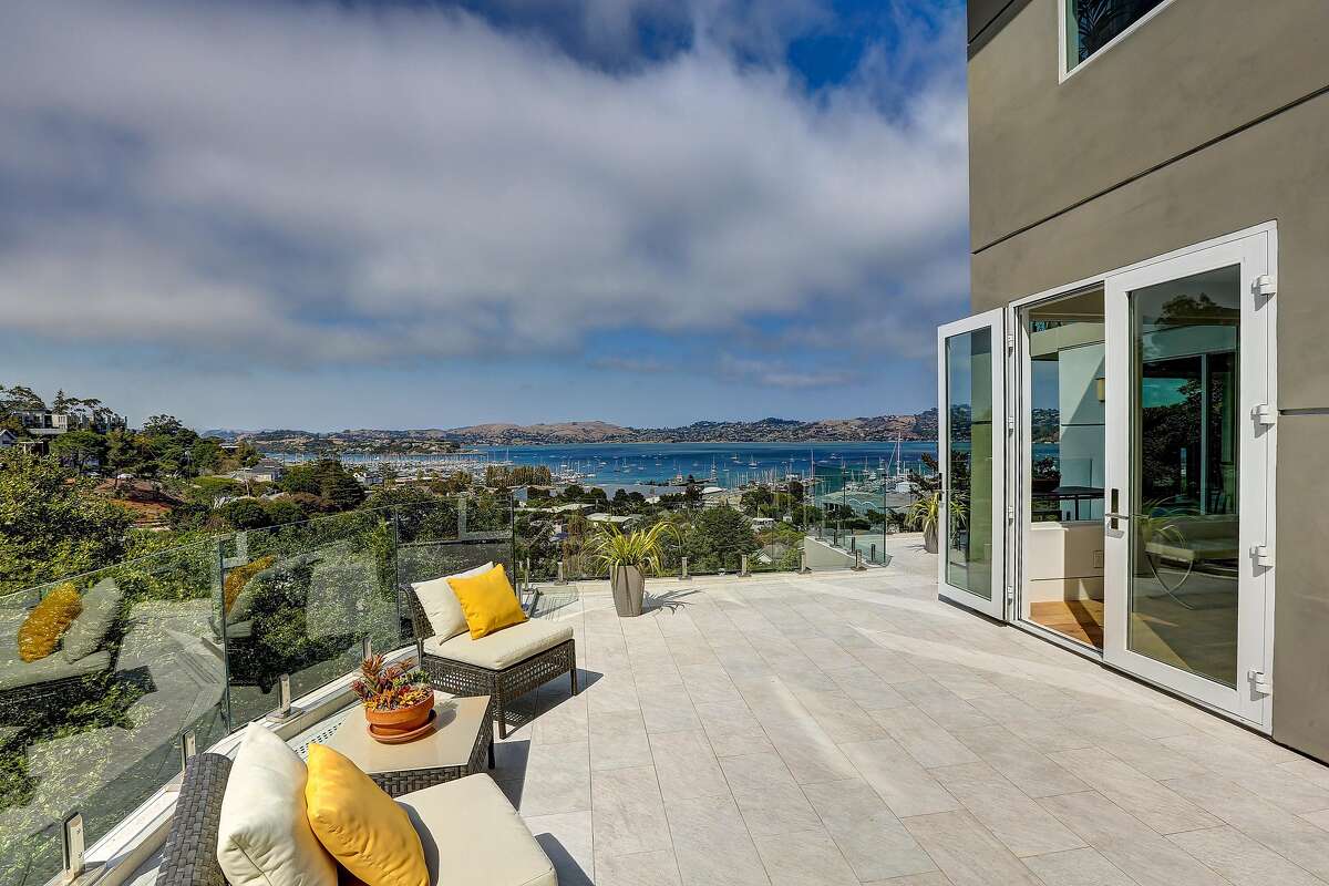 Trilevel Sausalito home boasts refined spaces, great views