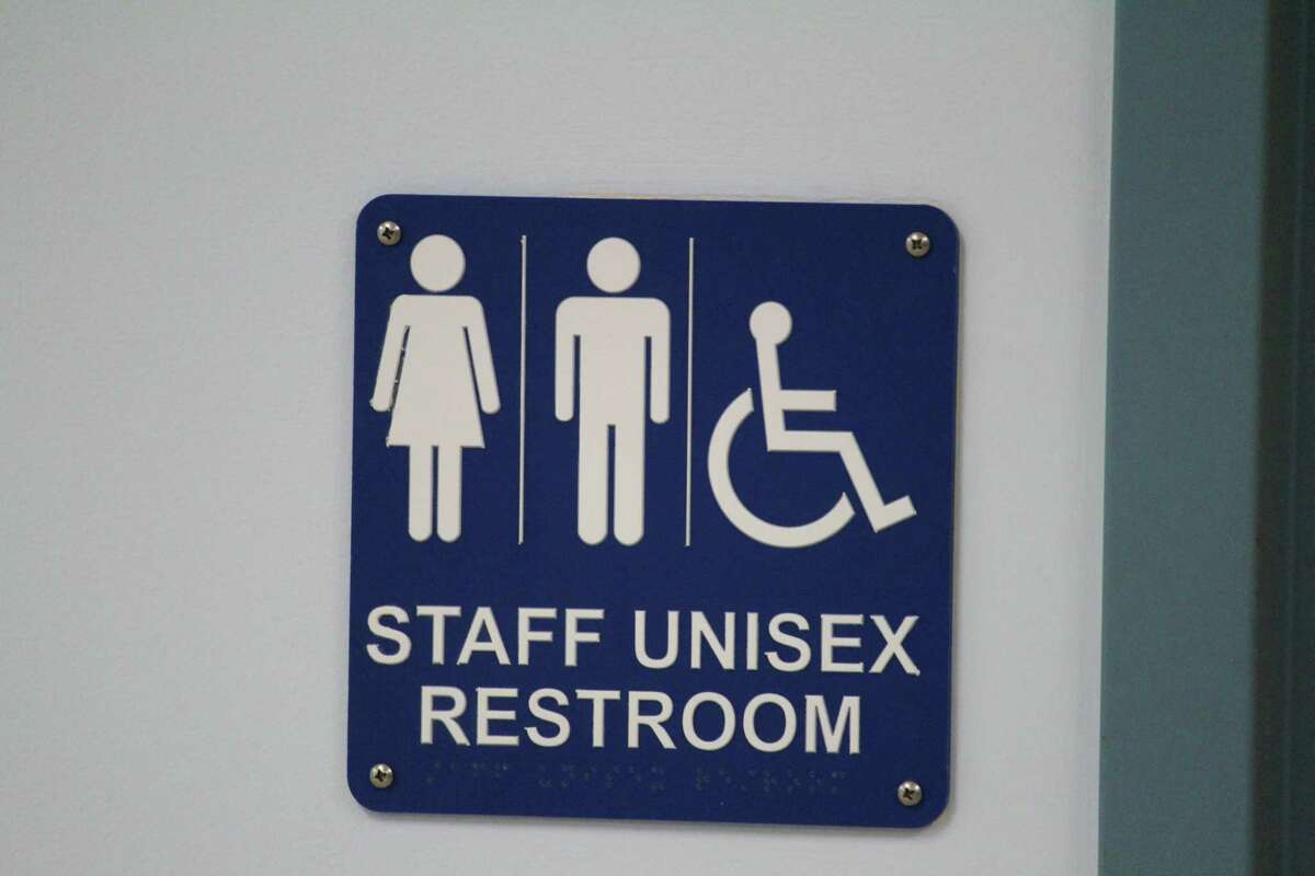 staples-unisex-restrooms-promote-tolerance