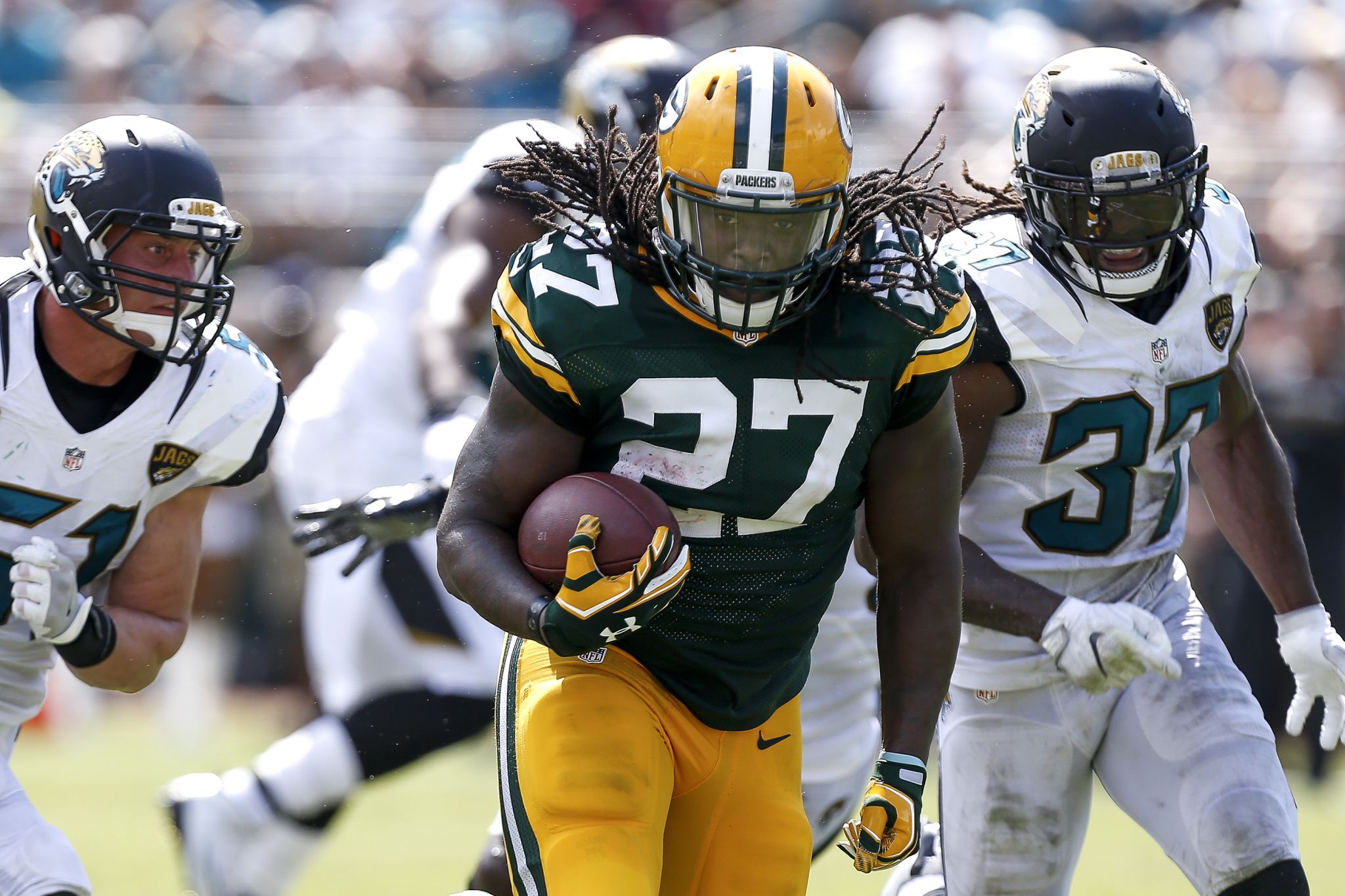 Seahawks sign former Alabama RB Eddie Lacy