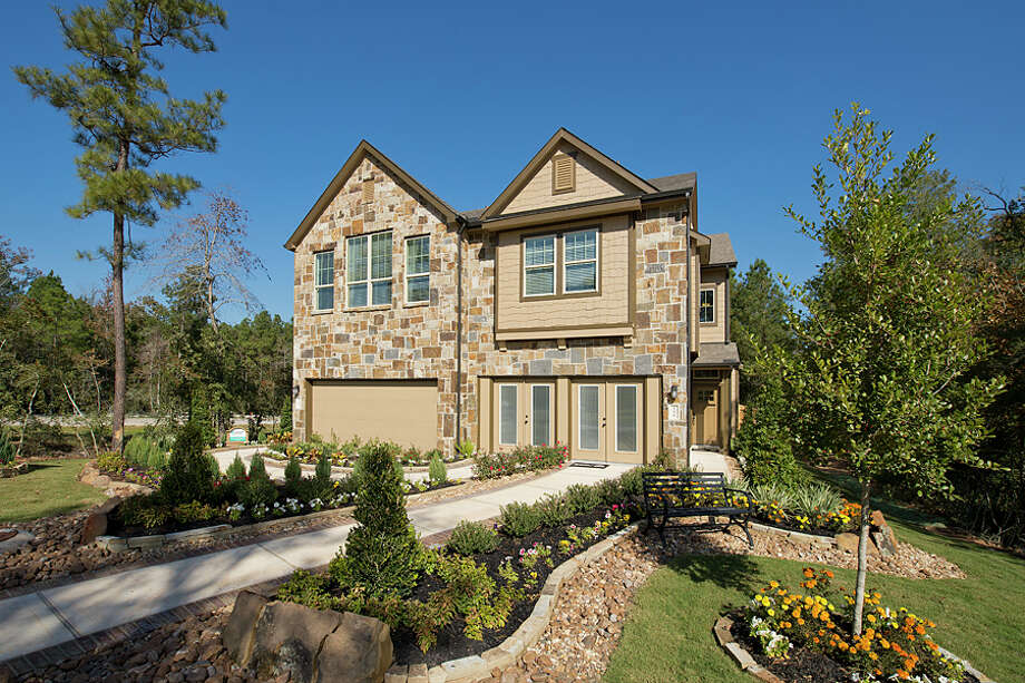 Cross Creek Ranch adds town homes by Chesmar Homes to mix Houston
