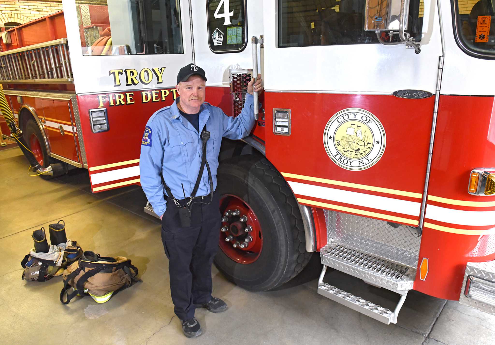 Troy Fire captain retires after nearly 30 years