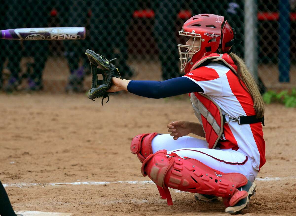 Danielle Kemp, 19, softball star, dies from brain tumor