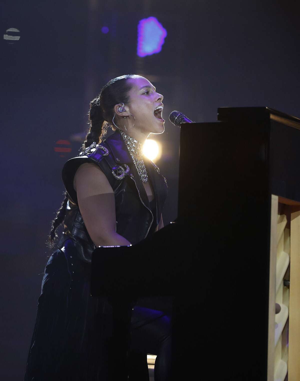 Alicia Keys performs at the Houston Livestock Show and Rodeo, at NRG Park, Friday, March 10, 2017, in Houston. ( Karen Warren / Houston Chronicle )