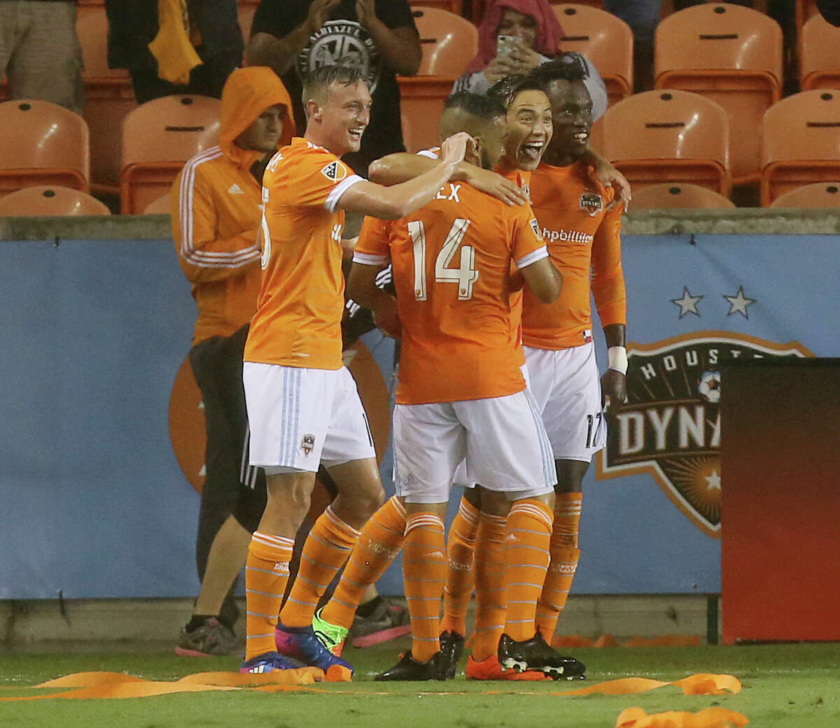 Houston Dynamo forward Erick Torres (9) and teammates celebrate his score during the second half of the MLS soccer game against Columbus Crew SC at BBVA Compass Stadium Saturday, March 11, 2017, in Houston. The Dynamo defeated Columbus, 3-1. ( Yi-Chin Lee / Houston Chronicle )