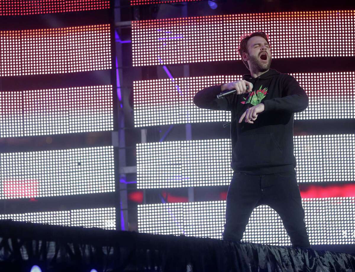 EDM at RodeoHouston? The Chainsmokers debut their beats at NRG Stadium