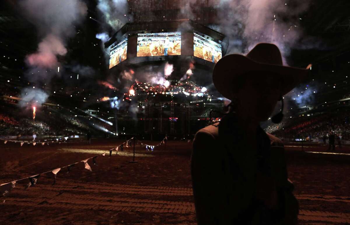 EDM at RodeoHouston? The Chainsmokers debut their beats at NRG Stadium