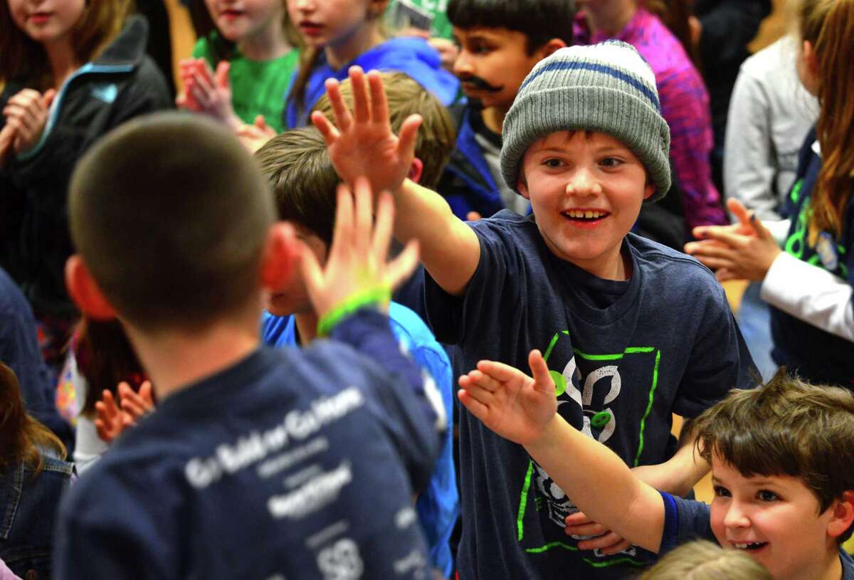 Fairfield students go bald for a good cause