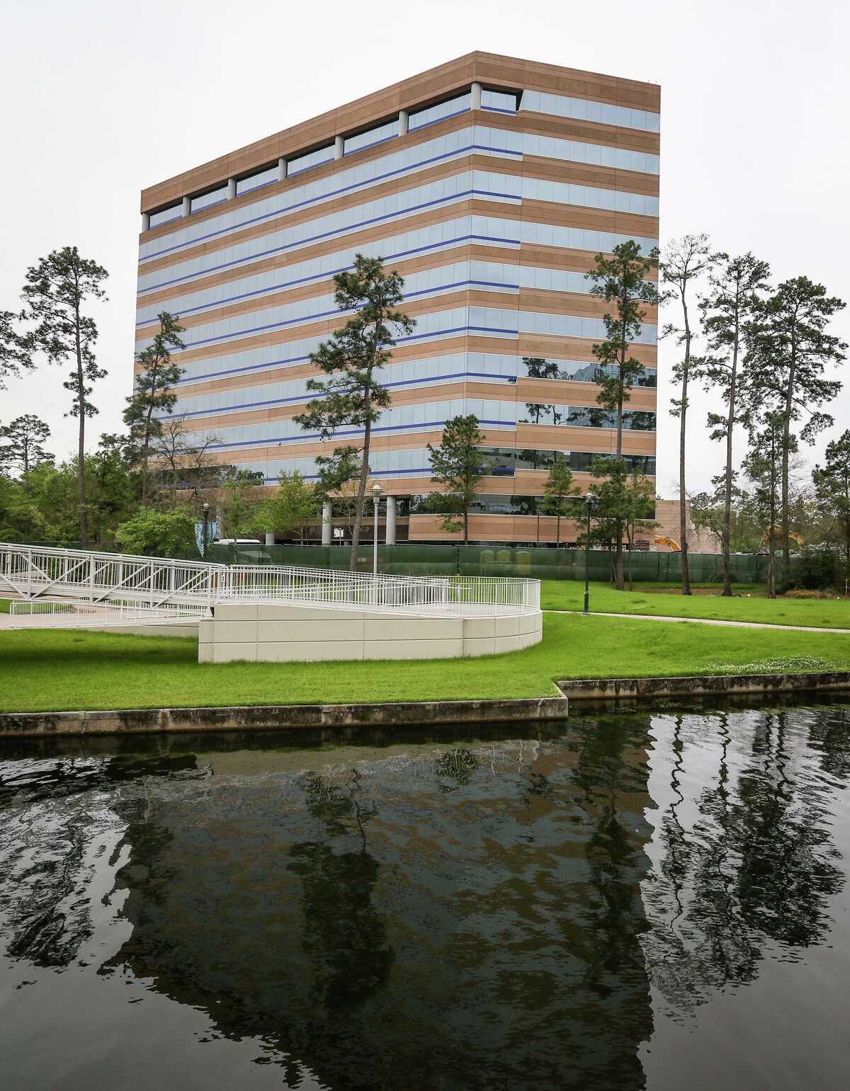 Timberloch Tower in The Woodlands to be demolished