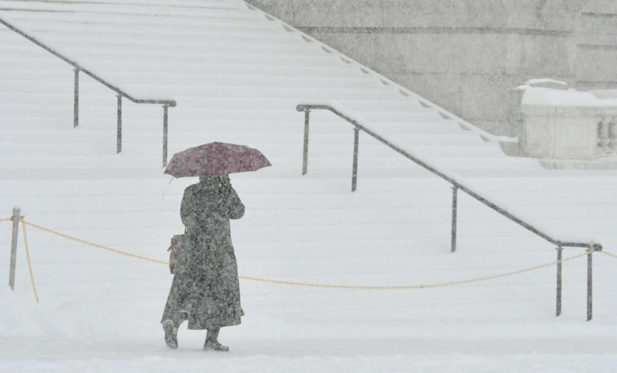 The city of Albany was feeling the wrath of Tuesday's snow storm. Visibility was limited in the city and the Capital Region as a storm forecasters worry could turn into a blizzard moved into the region during the morning hours. (Skip Dickstein / Times Union)