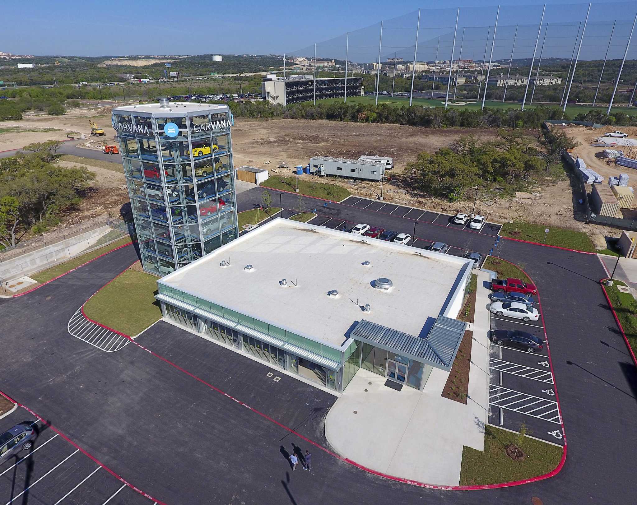 Carvana aims to change San Antonio used car shopping with auto vending