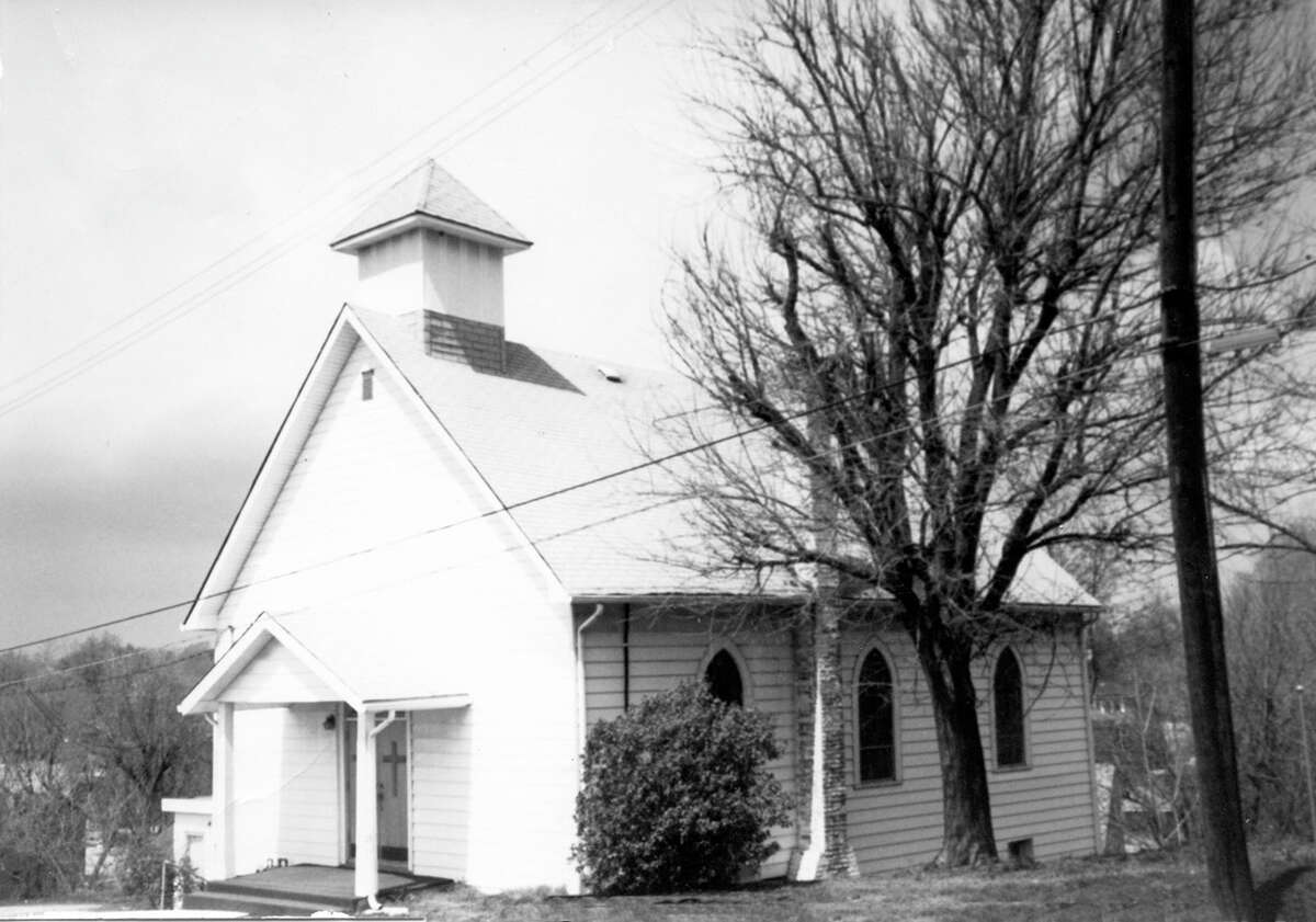 Established in 1894, the Glen Carbon Methodist Church. left, was located at 57 Sunset Avenue. In the 1980s the Methodist congregation moved into a larger sanctuary at 131 Glen Carbon Rd. Shiloh Christian Church now occupies the building on Sunset Avenue. This is the oldest church building in the Village.