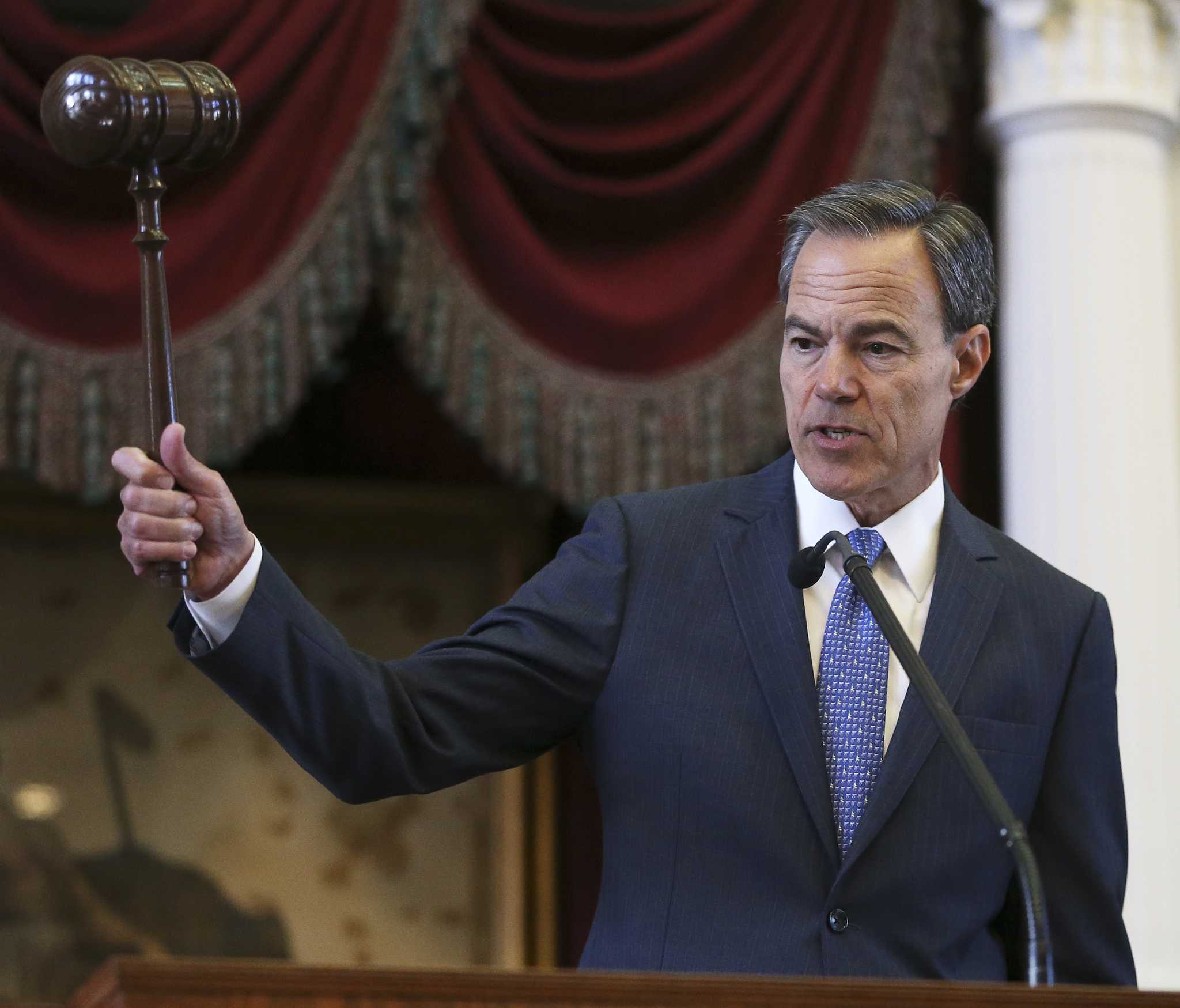 Some Texas House members explore new move to try to oust Straus