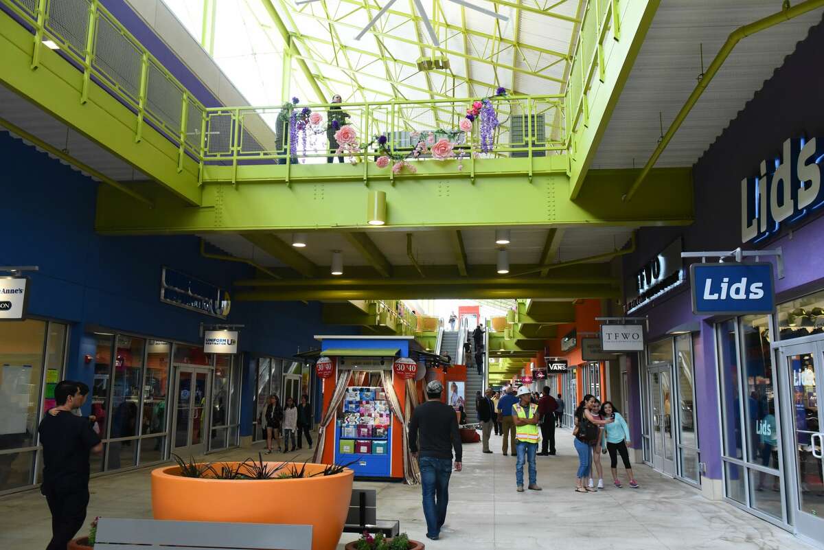 The Outlet Shoppes at Laredo