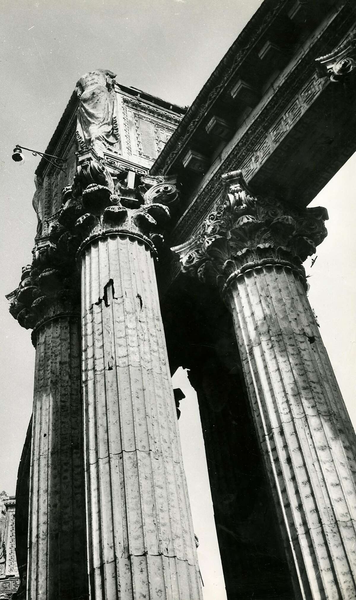 San Francisco Palace of Fine Arts showing some of the deterioration, prior to reconstrction. March 16, 1961