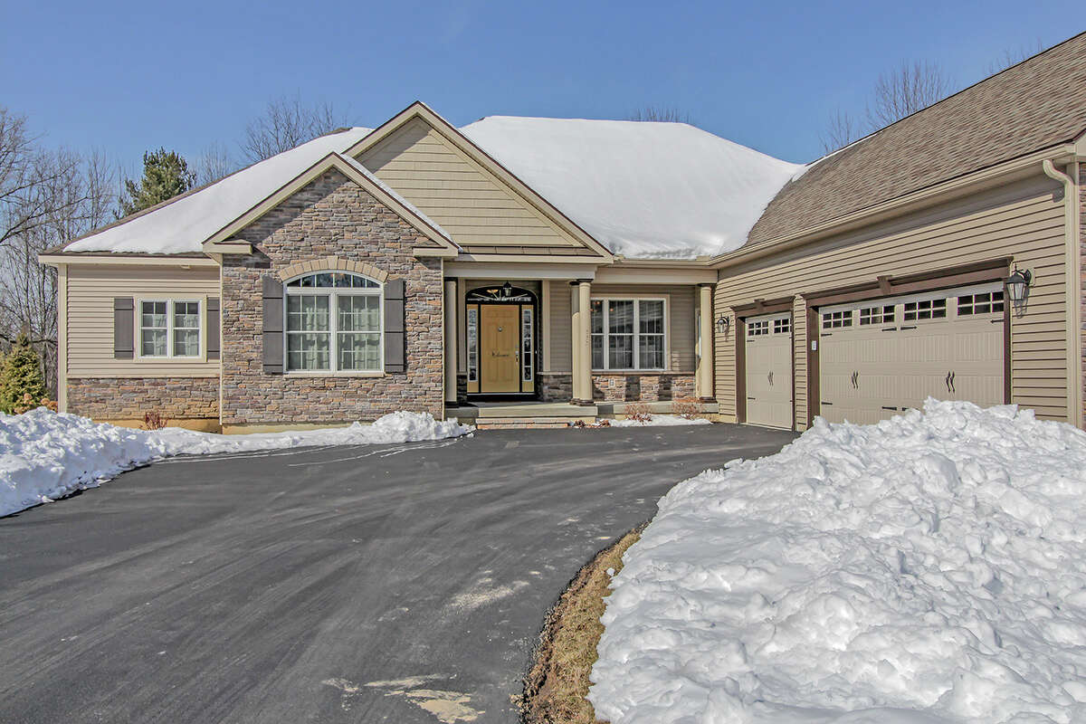 House of the Week Ranch in Guilderland