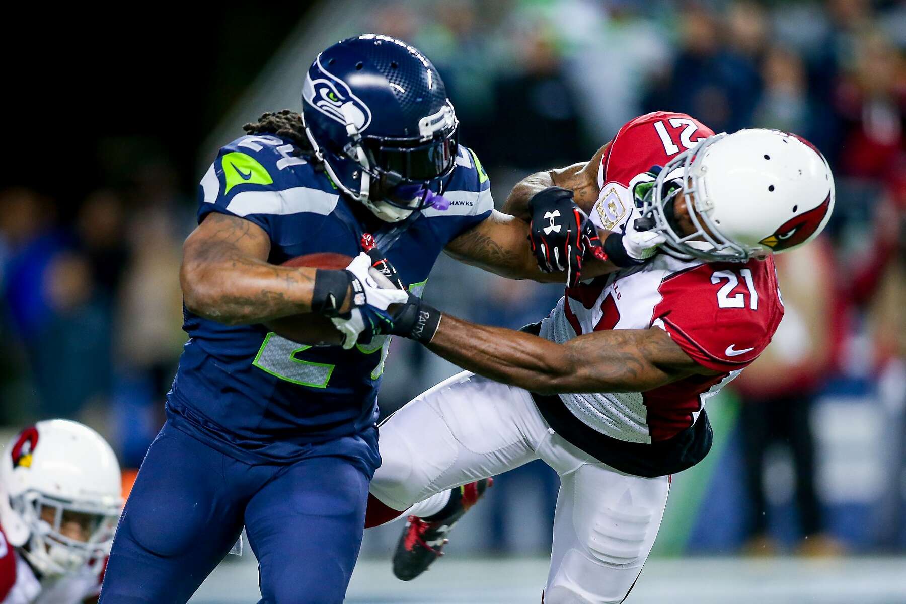 Oakland Raiders working on trade for Marshawn Lynch, per report