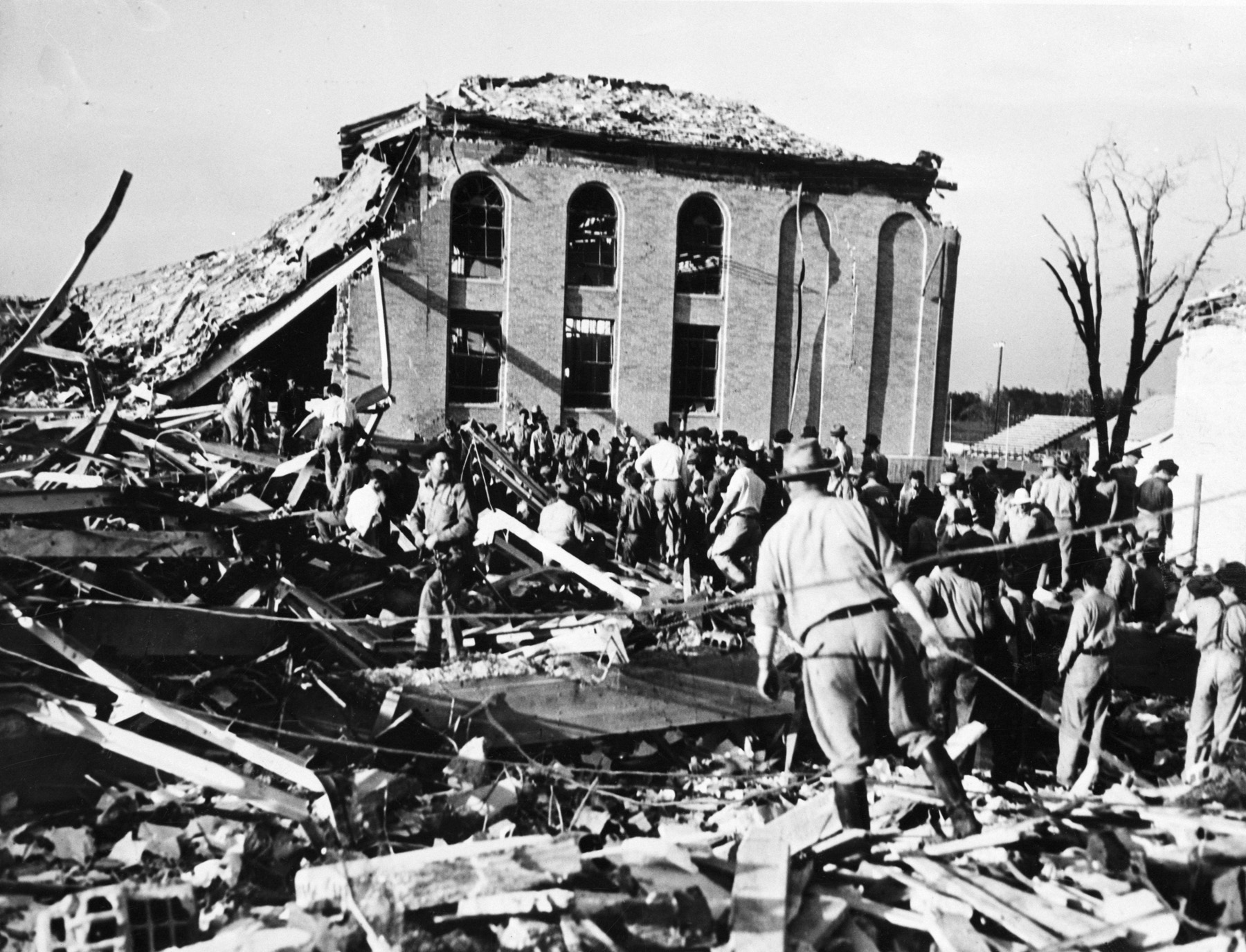 294 killed in New London, Texas school explosion, 80 years ago