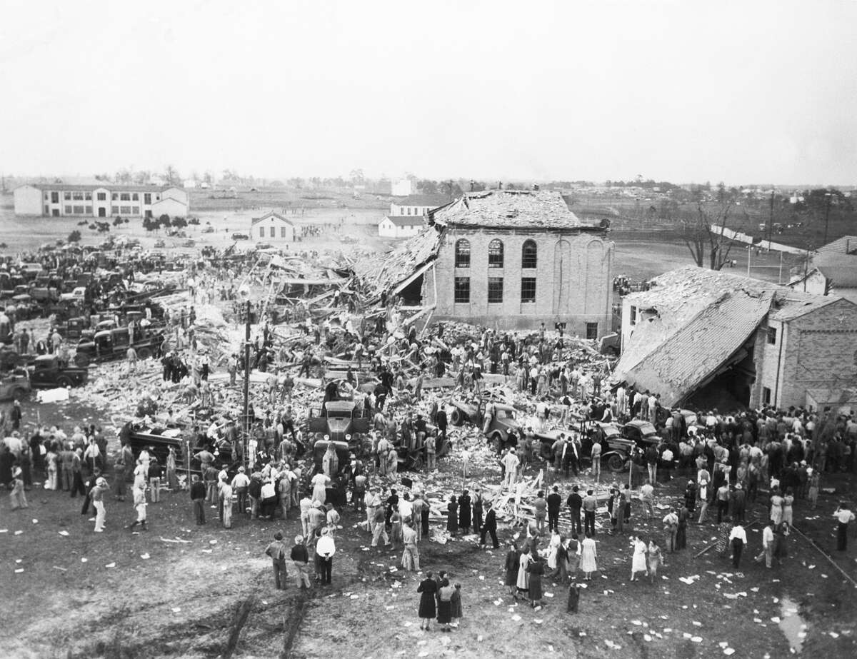 294 killed in New London, Texas school explosion, 80 years ago