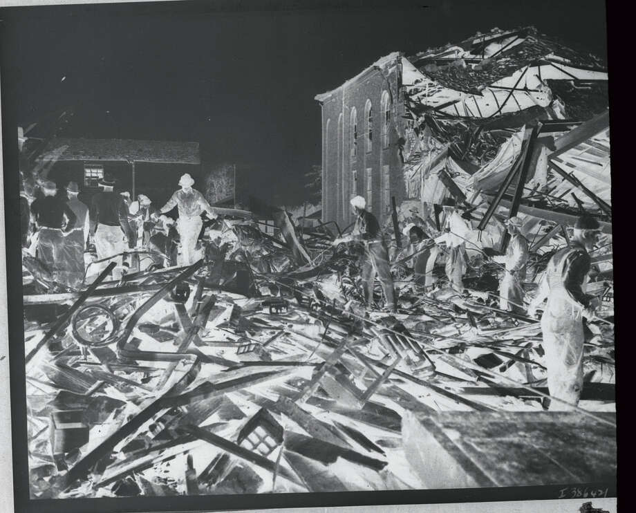 294 killed in New London, Texas school explosion, 80 years ago